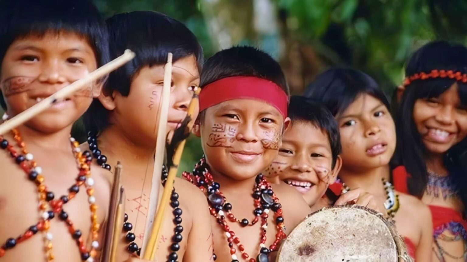 Familia Lingüística Arawak en Colombia: Historia y Cultura
