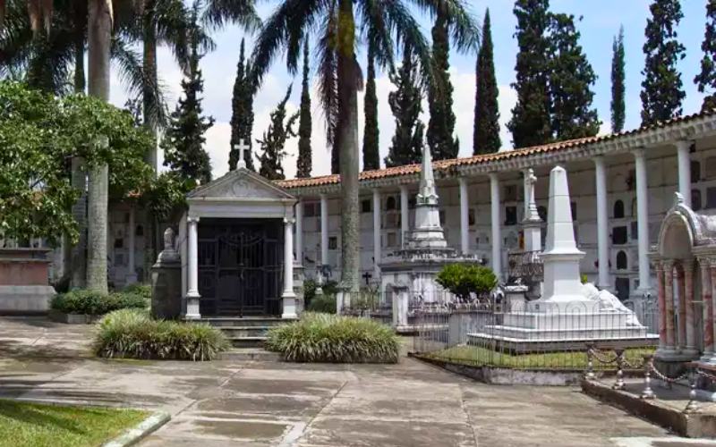 Museo Cementerio San Pedro