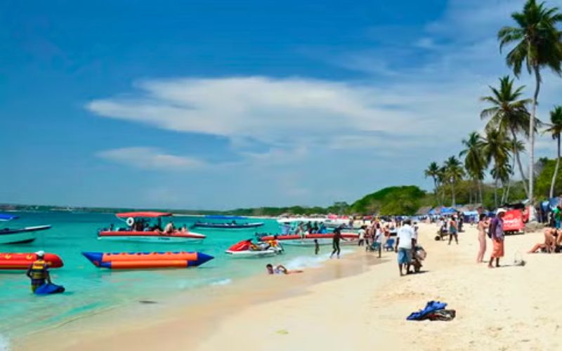 Llegar en lancha a Barú - Playa blanca