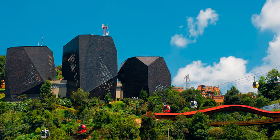 Parque Biblioteca España